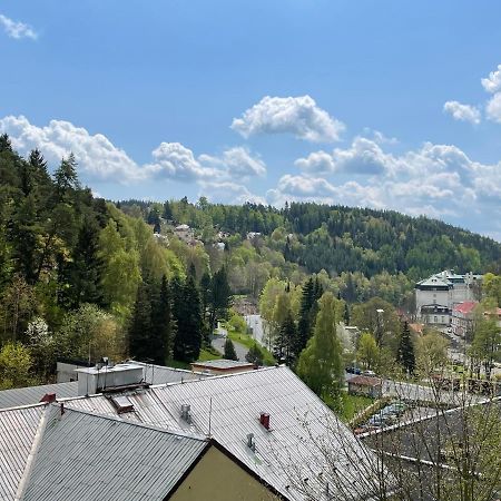 Apartmany Herc ヤーヒモフ エクステリア 写真