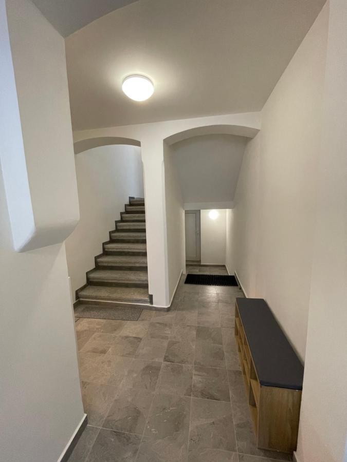 Apartmany Herc ヤーヒモフ エクステリア 写真